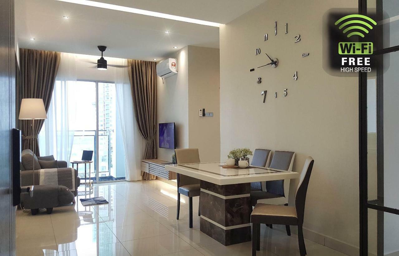 Skyhabitat Johor Bahru Town City Square Exterior photo