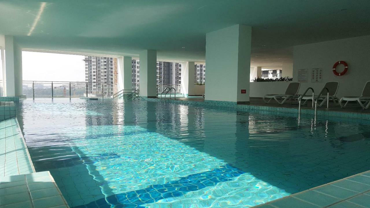 Skyhabitat Johor Bahru Town City Square Exterior photo